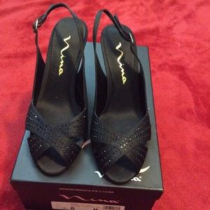 Nina Pumps size 6